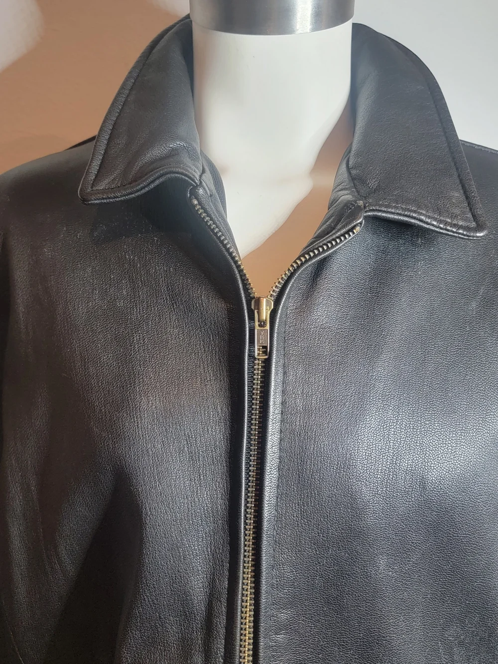 J.CREW Men's Black Leather Full Zip Quilted Lined Short Jacket Size M